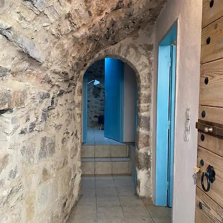 Traditional Stone House At West Mani