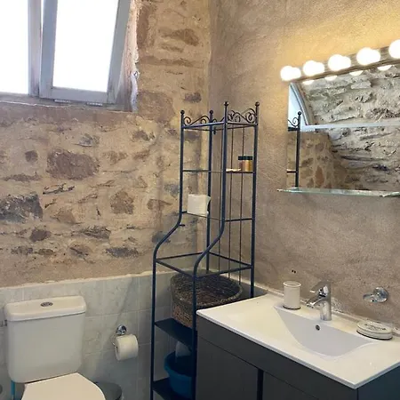 Traditional Stone House At West Mani Hébergement de vacances